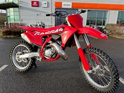 GASGAS MC 350F 2024 LAST BIKE IN STOCK ONLY £7,250 SAVE £2,199