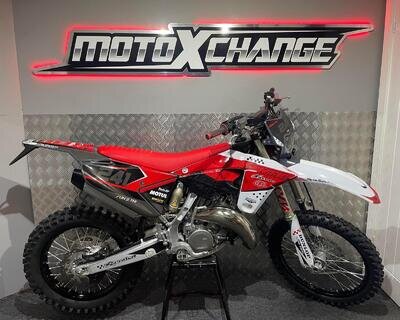2022 FANTIC XE 125.....5.2 HOURS FROM NEW.....£5295.....MOTO X CHANGE