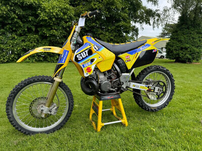 VERY NICE 1996 SUZUKI RM250 MOTOCROSS BIKE GET ON AND GO SUPER EVO MX TWO STROKE