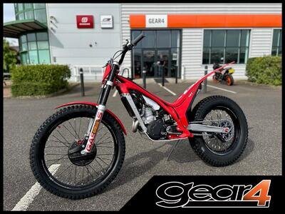GASGAS TXT 250 RACING 2025 MODEL IN STOCK NOW! ONLY £7,799
