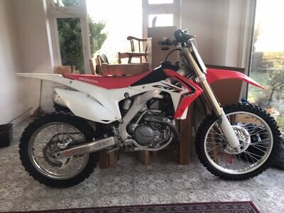 2015 CRF 450R (2hours from new)