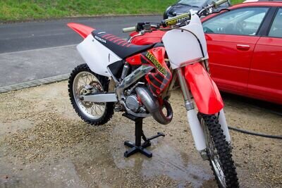 honda cr 125 R 2001 in excellent condition with spares