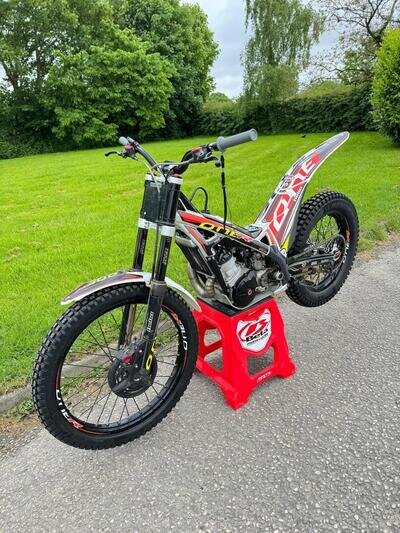 TRS ONE R 250 2T 2020 Model Trials Bike