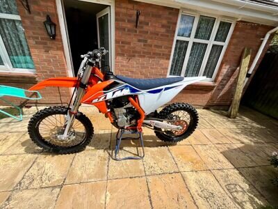Ktm 450 sxf 2022 (only 19 hours from new!! )