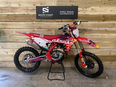 GAS GAS MCF 450 2022 FACTORY EDITION MOTOCROSS BIKE 37.4 HOURS ON THE METER