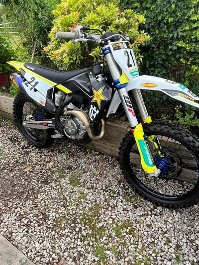 2021 HUSQVARNA 450 ROCKSTAR.....genuine 4 HOURS use ....£4500.....