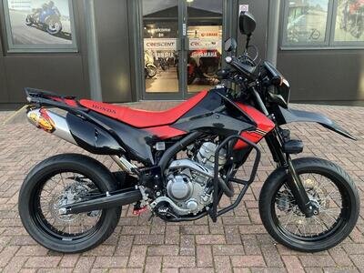 HONDA CRF 250 M 2014 - FMF PIPE-LOWER LINK-GIVI SPORTS-ENGINE BARS -LOTS MORE