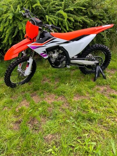 BRAND NEW KTM SXF 250 2024 - 0 Hours