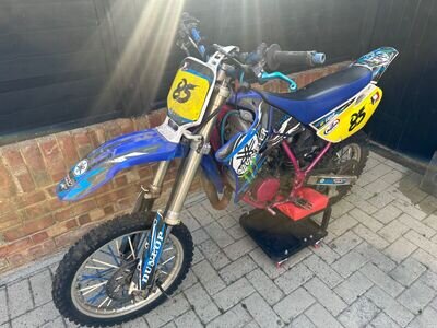 Yamaha YZ85 motocross field bike 2 stroke yz not kx85 kx80 yz125