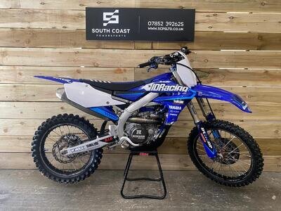 YAMAHA YZF 450 2022 MOTOCROSS BIKE FULL AKRAPOVIC EXHUAST