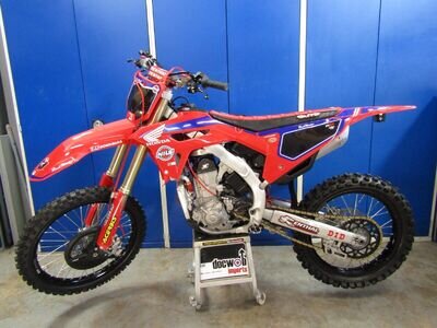 Honda crf 450 2022 electric start, new WSX graphics guts seat low use bike.