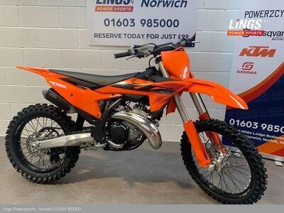 0001 KTM 250 SX 2025 Petrol orange Manual