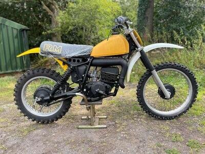 1976 Suzuki RM250A Manual