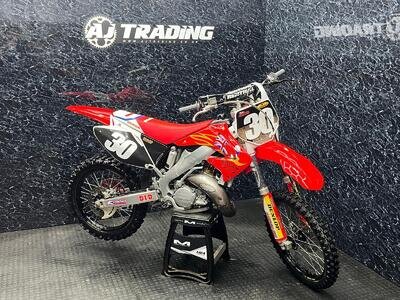 Honda CR 125 2005 (MX / ENDURO / MOTOCROSS / DIRT BIKE) @ AJ TRADING